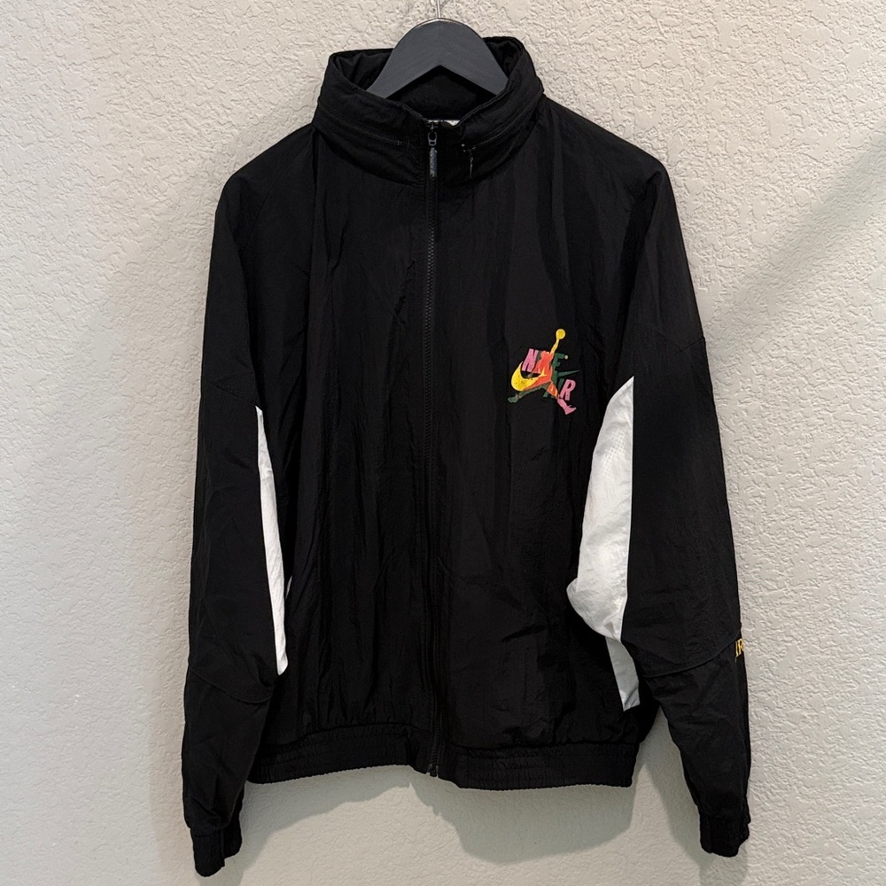 Nike Air Jordan Retro Black and White Puffer Jacket size XL